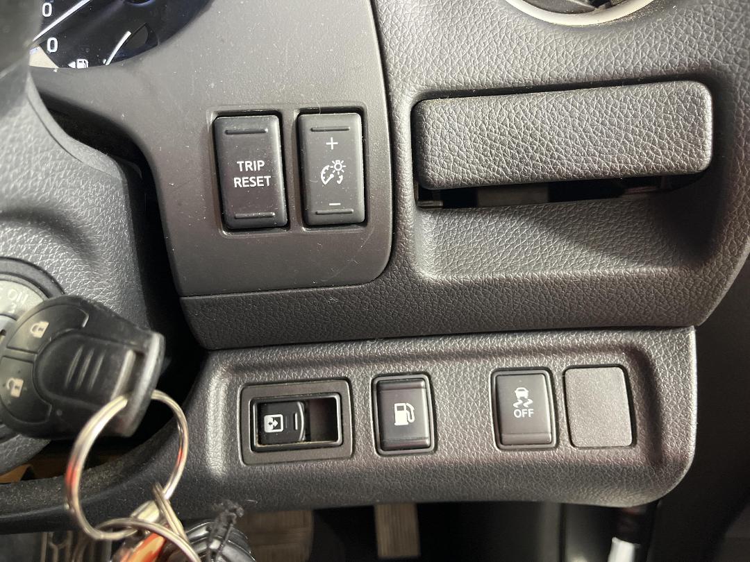 Photo '26' of Nissan Navara