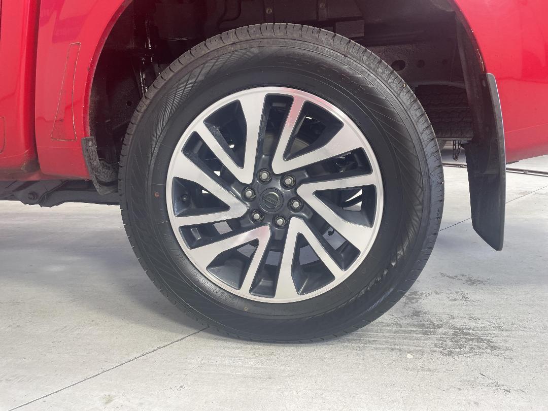 Photo '11' of Nissan Navara