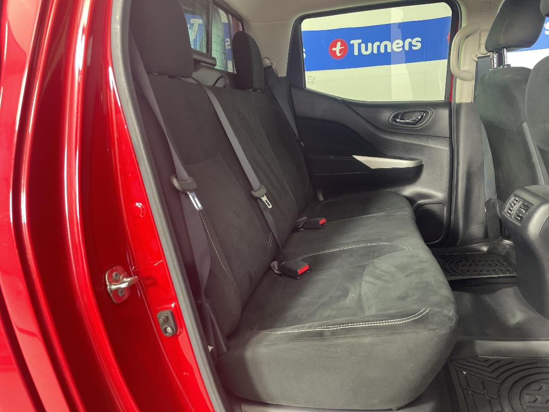 Photo '20' of Nissan Navara