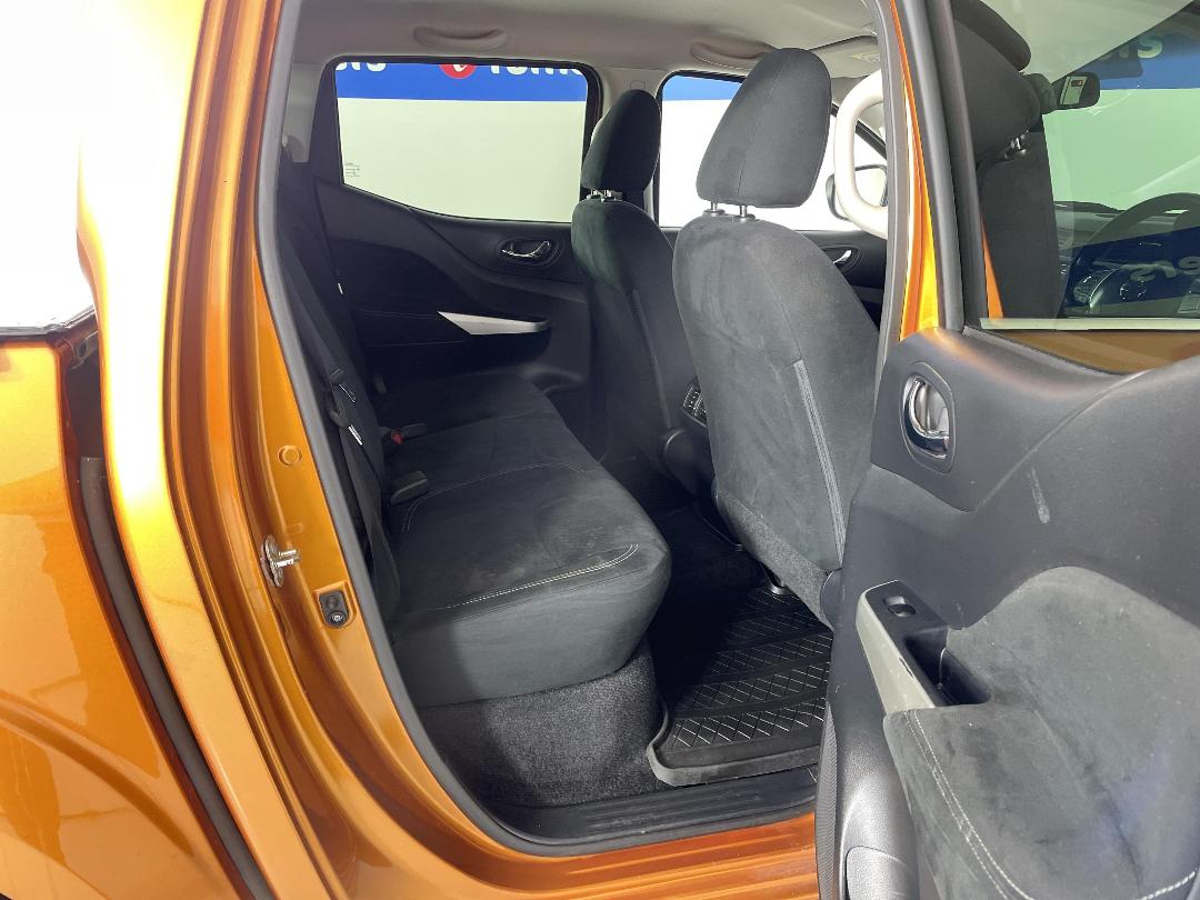 Photo '20' of Nissan Navara