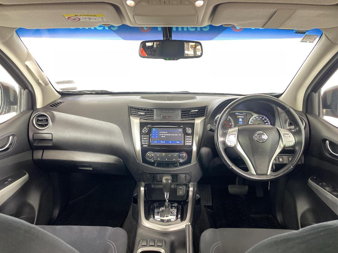 Photo '17' of Nissan Navara