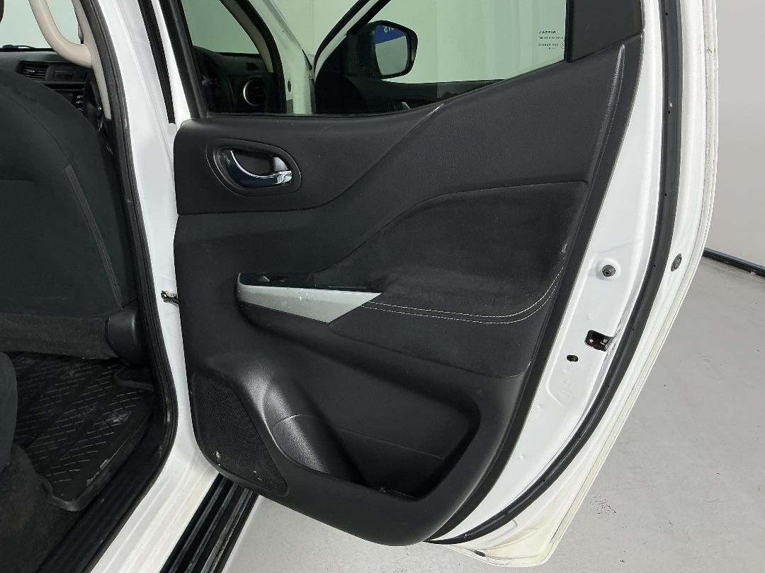 Photo '19' of Nissan Navara Photo '19' of Nissan Navara