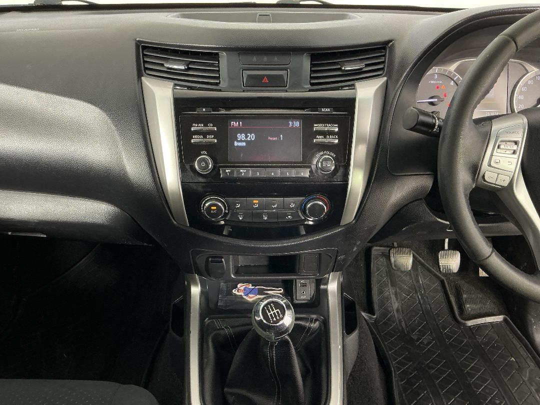 Photo '18' of Nissan Navara Photo '18' of Nissan Navara