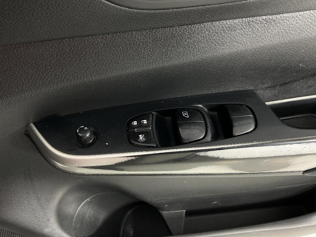 Photo '25' of Nissan Navara Photo '25' of Nissan Navara