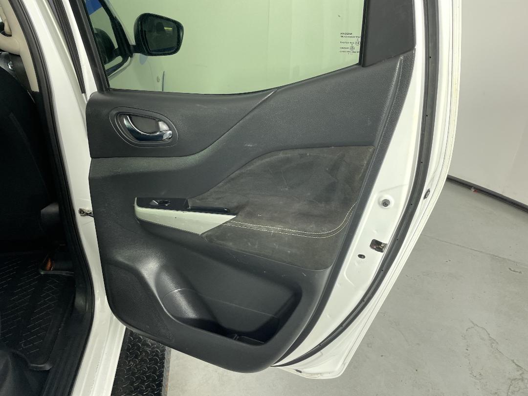 Photo '19' of Nissan Navara