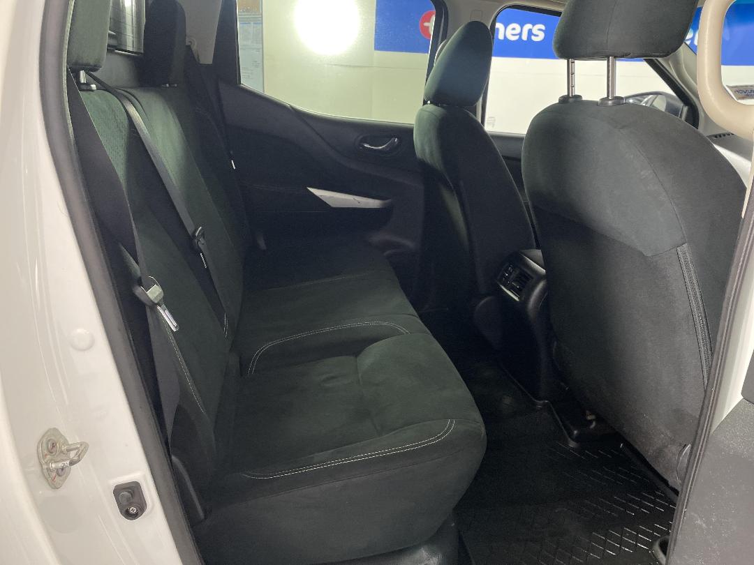 Photo '20' of Nissan Navara