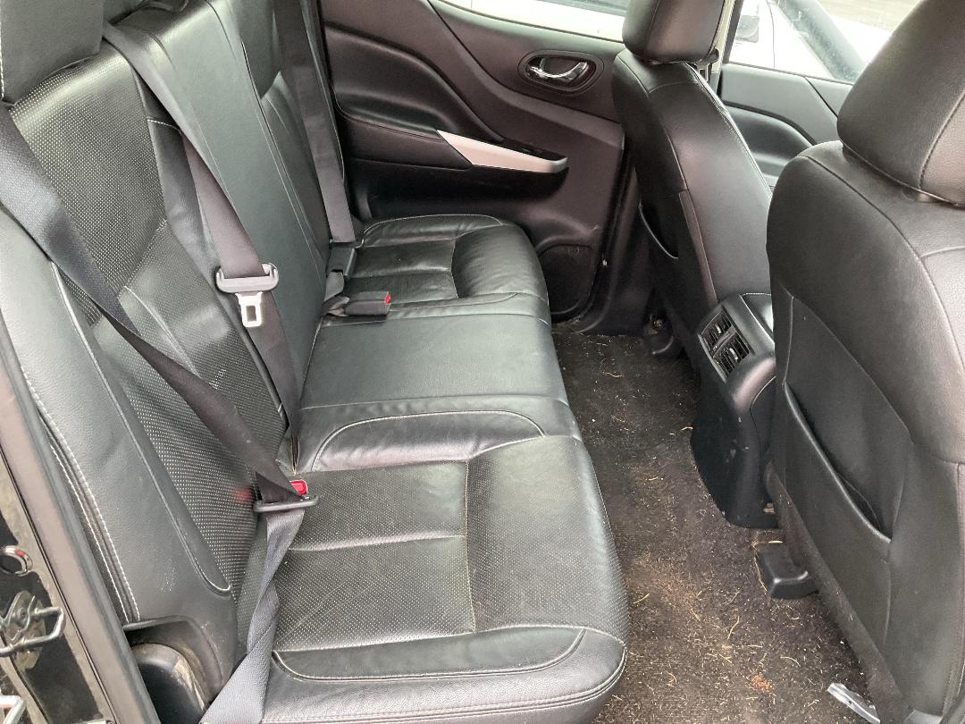 Photo '15' of Nissan Navara ST-X