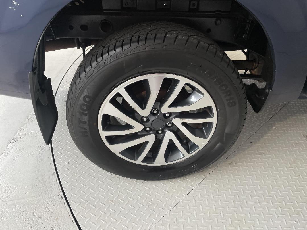 Photo '12' of Nissan Navara Photo '12' of Nissan Navara