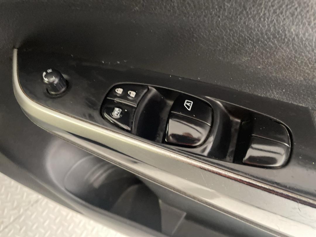 Photo '23' of Nissan Navara Photo '23' of Nissan Navara