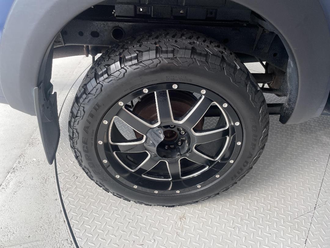 Photo '12' of Nissan Navara