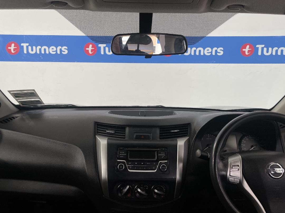 Photo '17' of Nissan Navara