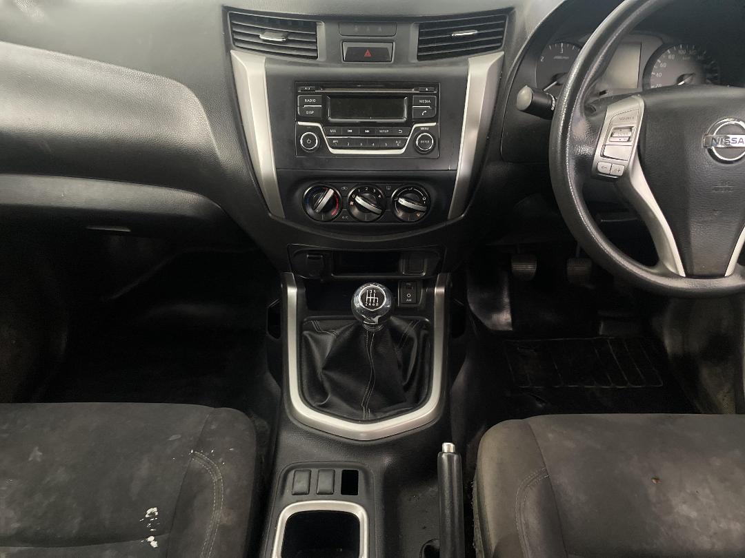 Photo '18' of Nissan Navara