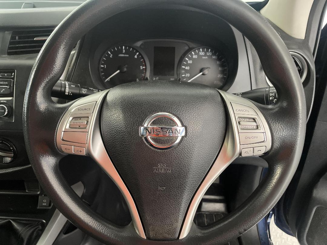 Photo '27' of Nissan Navara