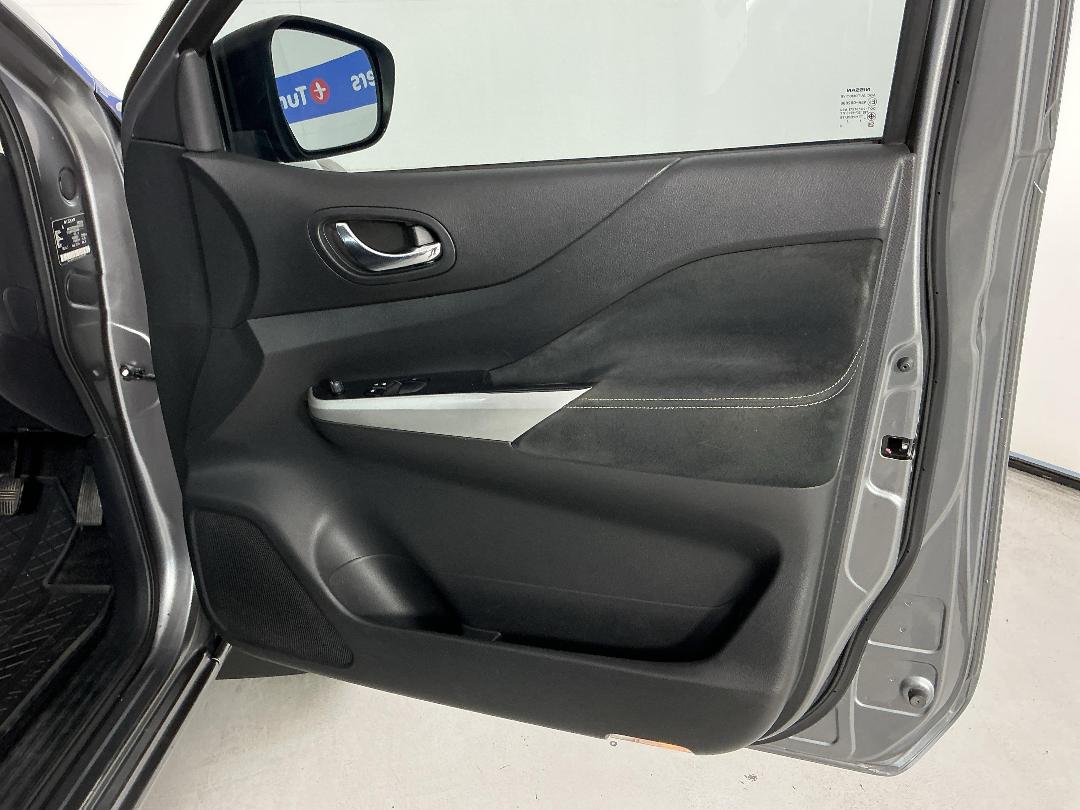 Photo '15' of Nissan Navara Photo '15' of Nissan Navara