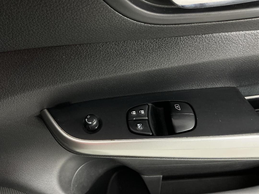 Photo '23' of Nissan Navara Photo '23' of Nissan Navara