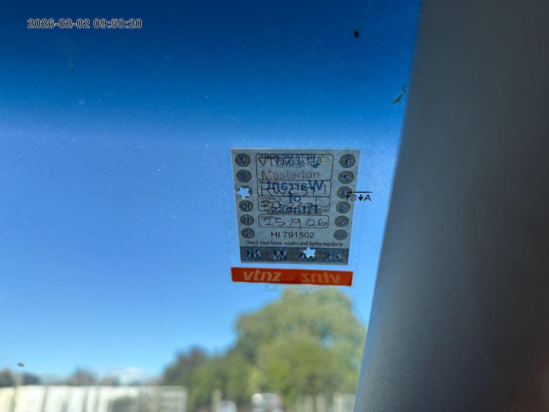 Photo '6' of Nissan Navara ST