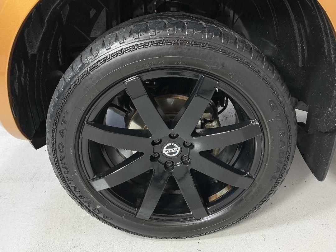 Photo '10' of Nissan Navara