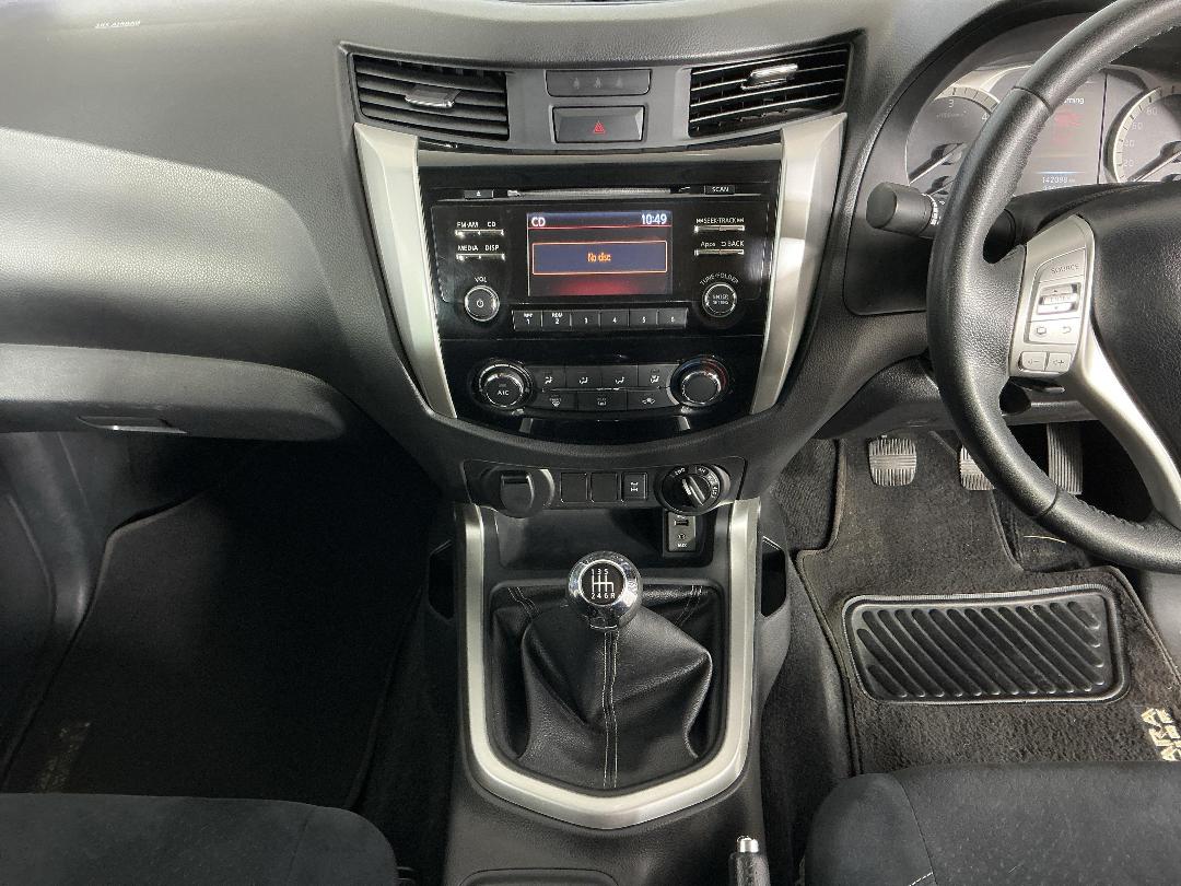 Photo '18' of Nissan Navara