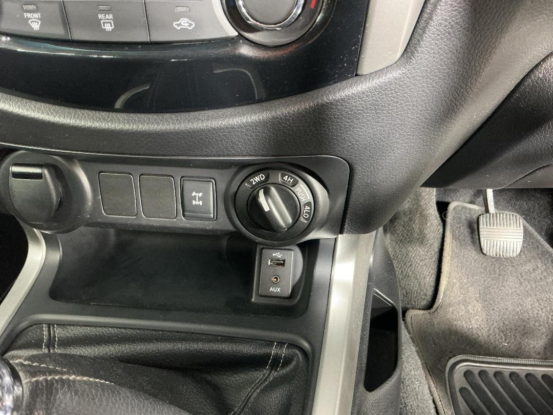 Photo '23' of Nissan Navara