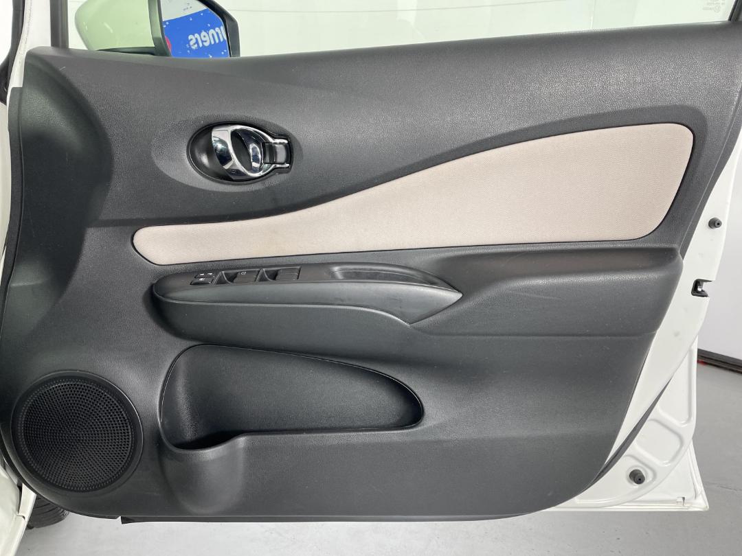 Photo '15' of Nissan Note Photo '15' of Nissan Note