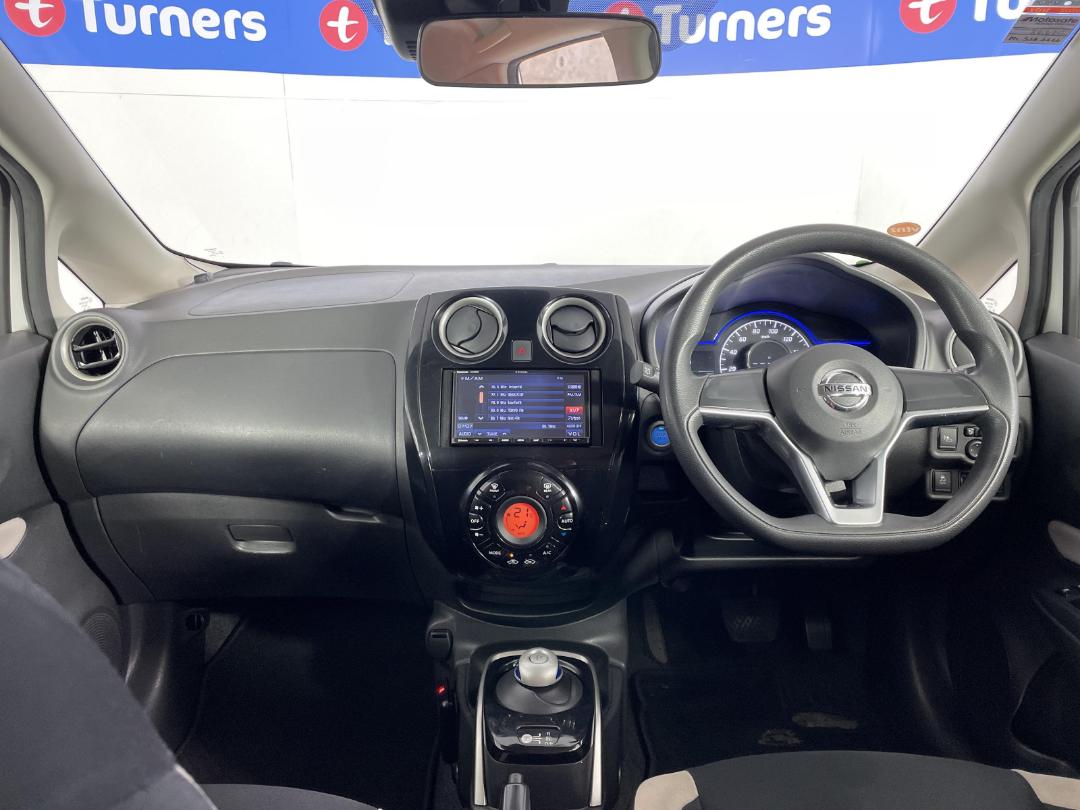 Photo '17' of Nissan Note Photo '17' of Nissan Note