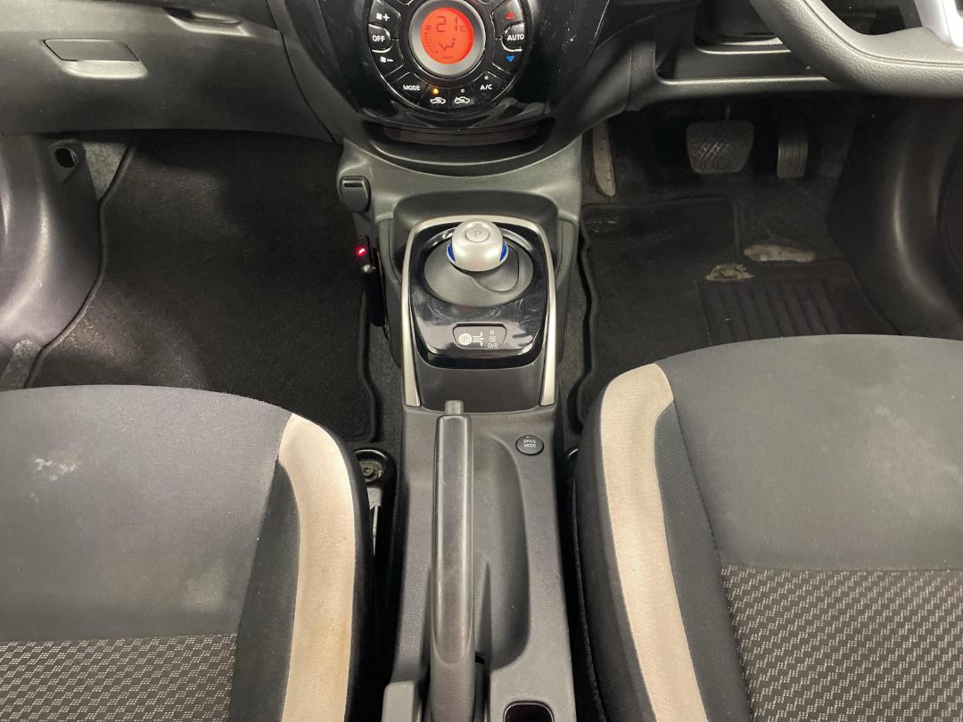 Photo '18' of Nissan Note Photo '18' of Nissan Note