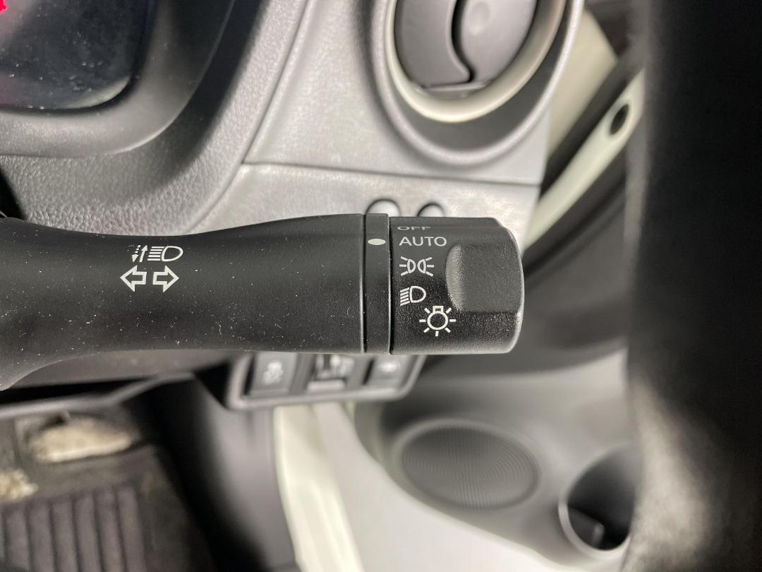 Photo '31' of Nissan Note Photo '31' of Nissan Note