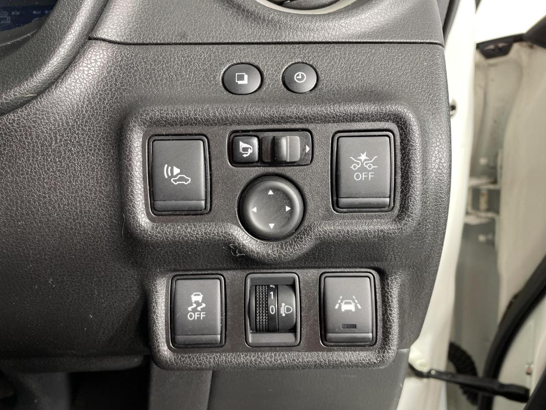 Photo '27' of Nissan Note Photo '27' of Nissan Note