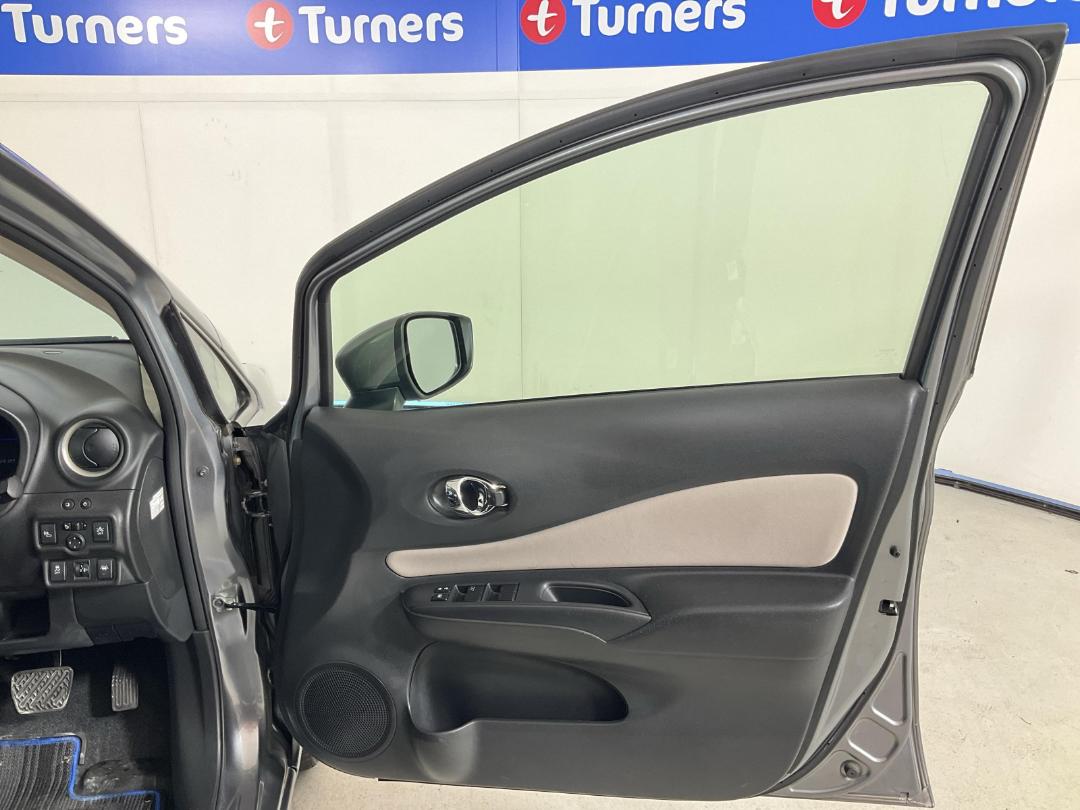 Photo '15' of Nissan Note Photo '15' of Nissan Note