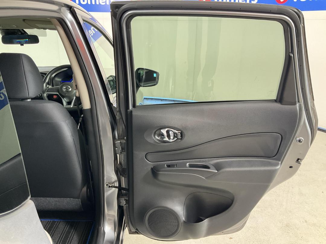 Photo '19' of Nissan Note Photo '19' of Nissan Note