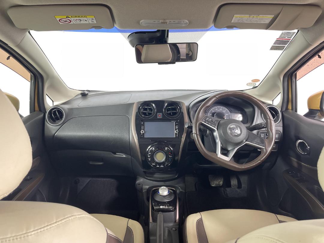 Photo '17' of Nissan Note Photo '17' of Nissan Note