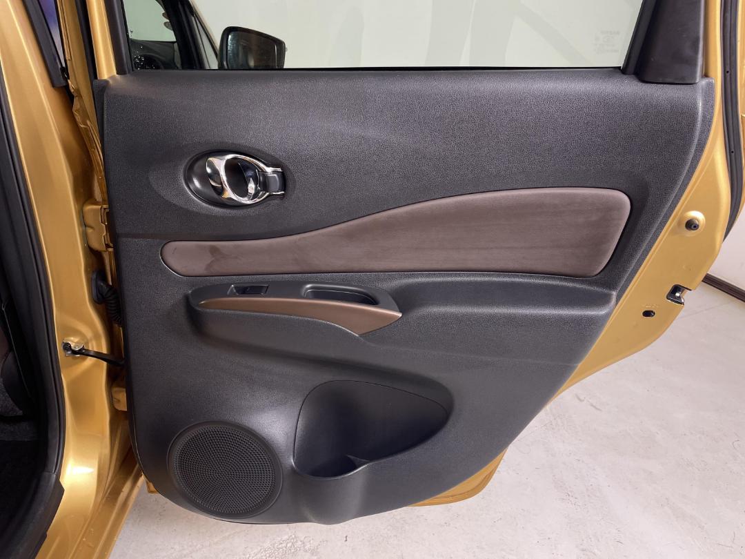 Photo '19' of Nissan Note Photo '19' of Nissan Note