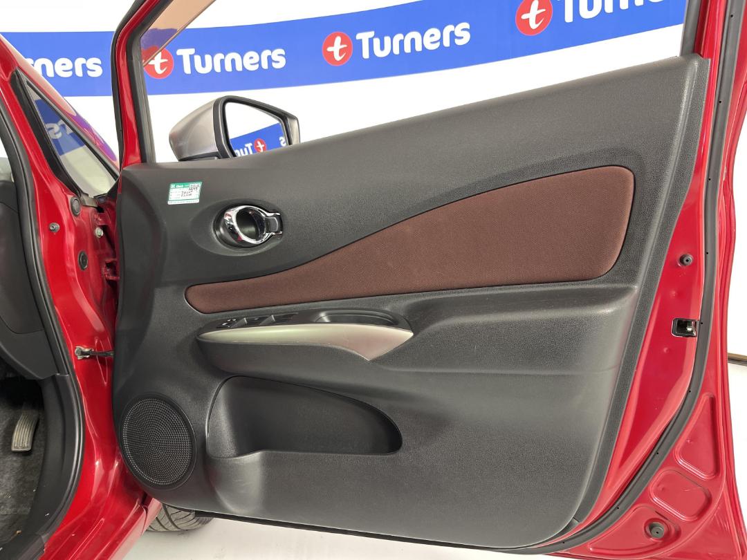 Photo '15' of Nissan Note Photo '15' of Nissan Note