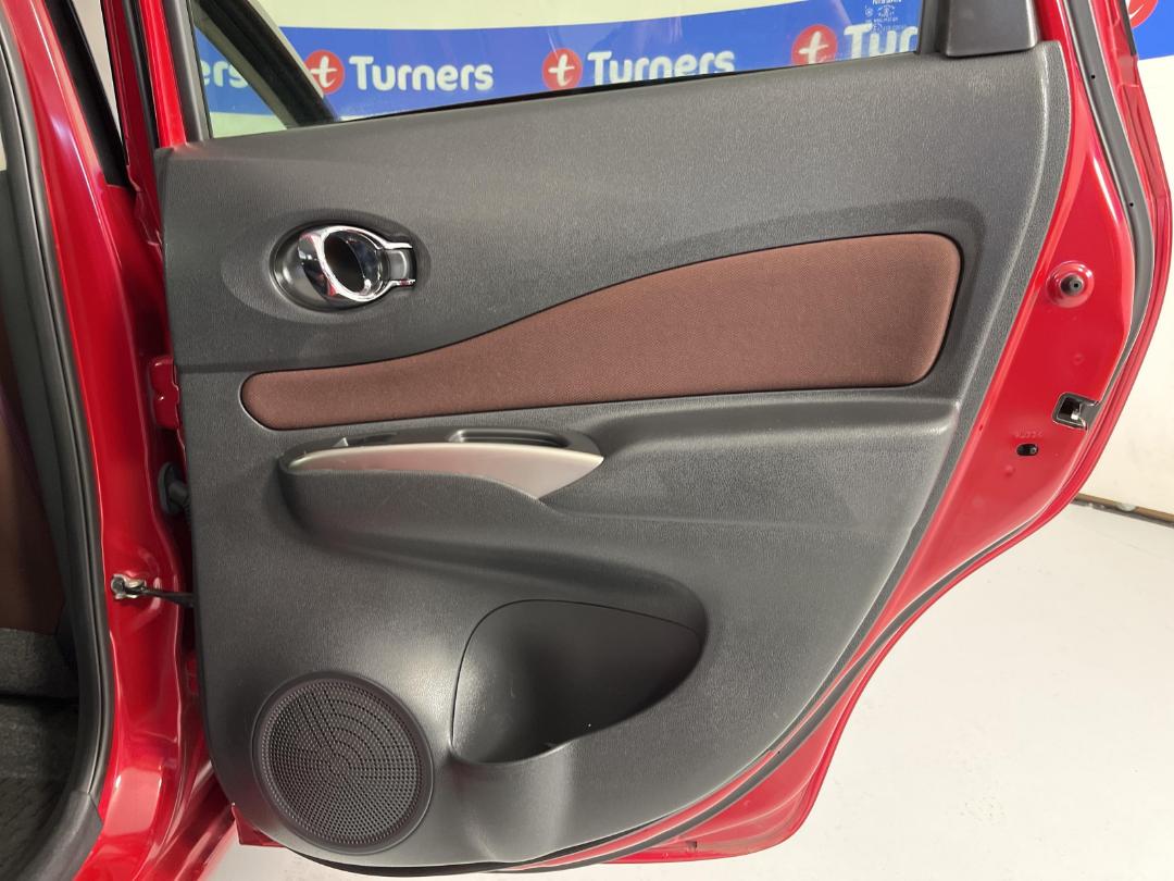 Photo '19' of Nissan Note Photo '19' of Nissan Note