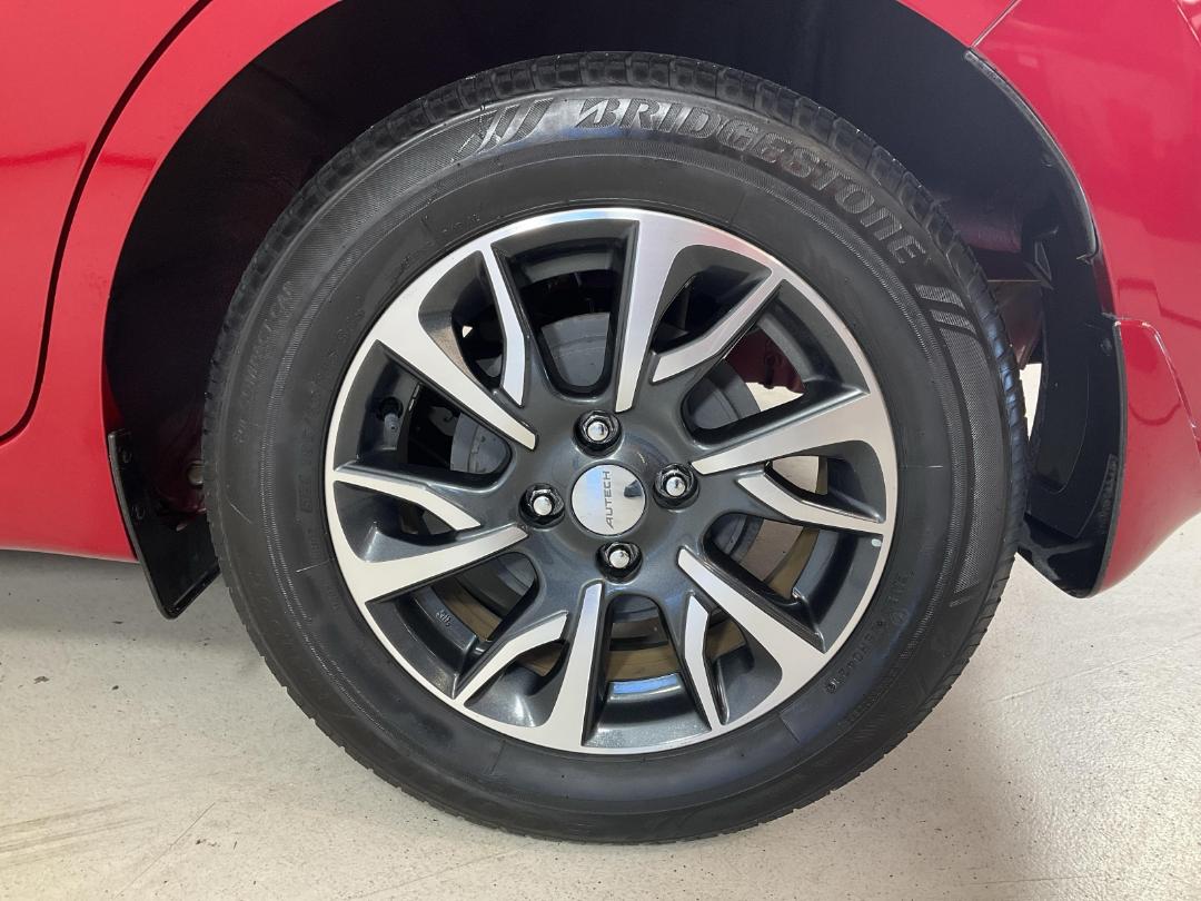 Photo '11' of Nissan Note Photo '11' of Nissan Note