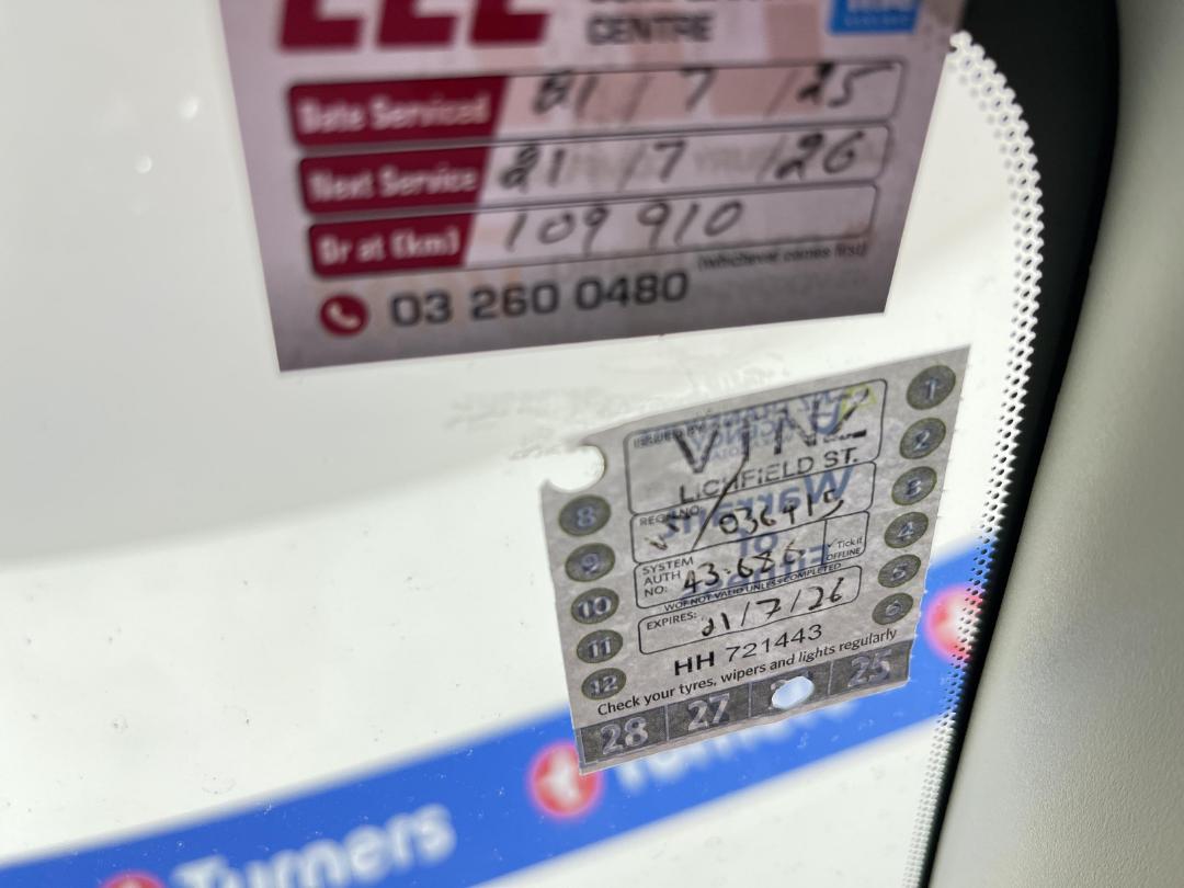 Photo '25' of Nissan Note Photo '25' of Nissan Note