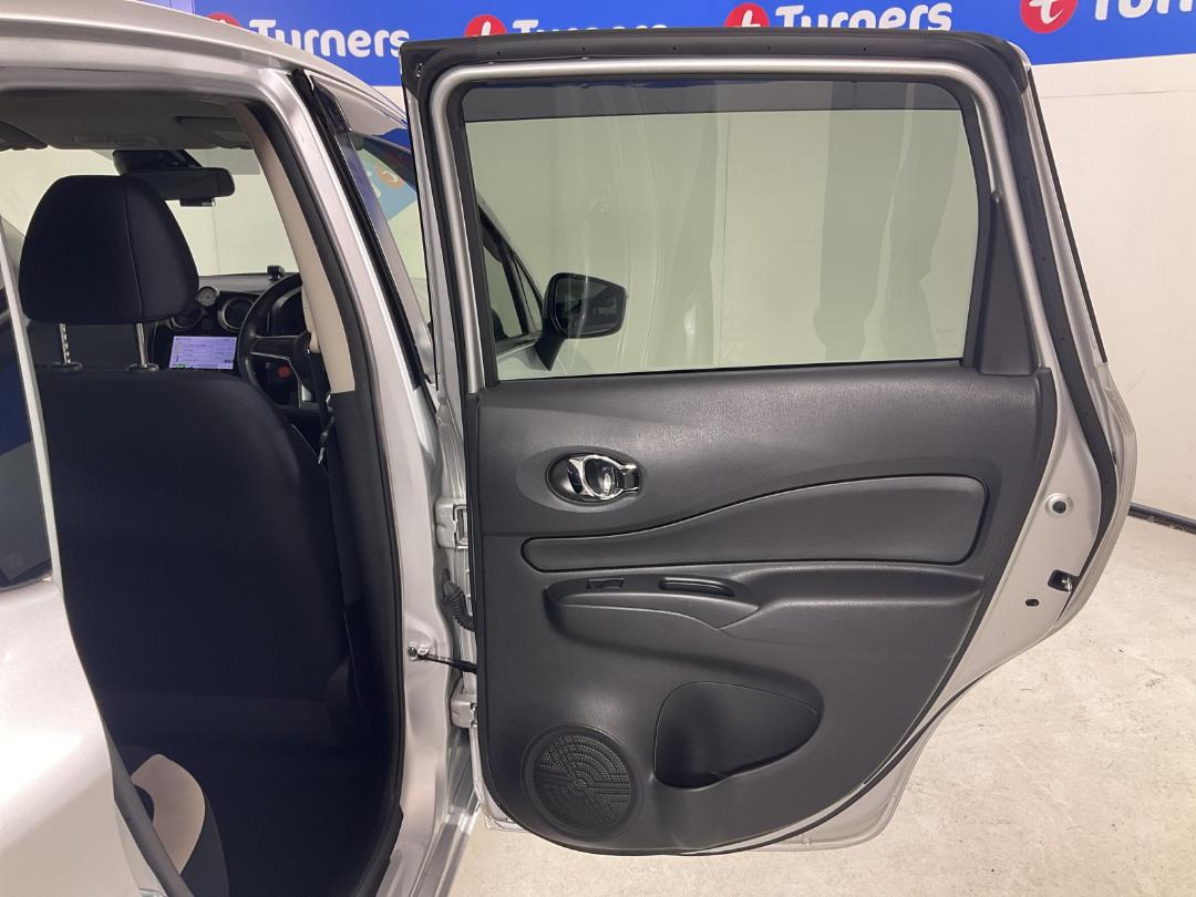 Photo '19' of Nissan Note Photo '19' of Nissan Note