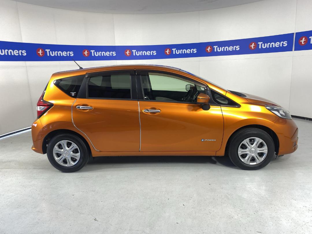 Photo '24' of Nissan Note Photo '24' of Nissan Note