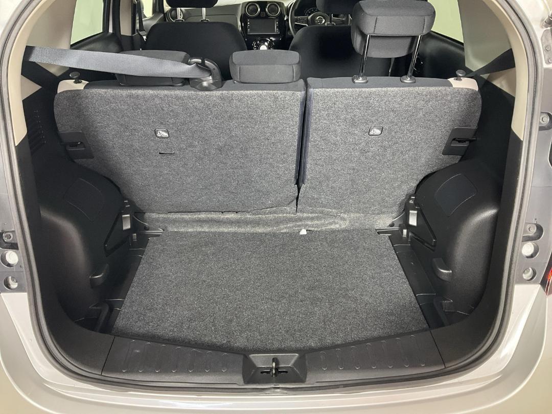 Photo '14' of Nissan Note Photo '14' of Nissan Note