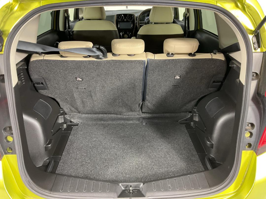 Photo '14' of Nissan Note