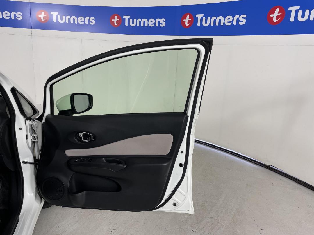 Photo '15' of Nissan Note Photo '15' of Nissan Note