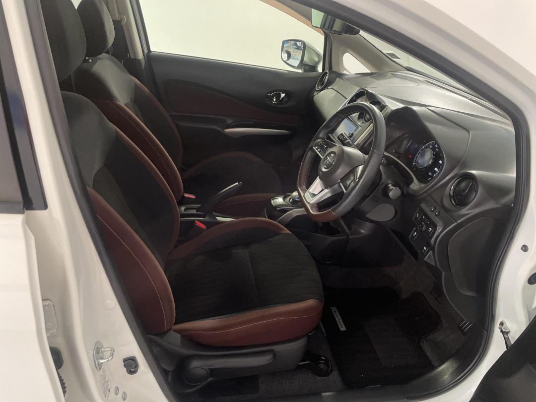 Photo '16' of Nissan Note