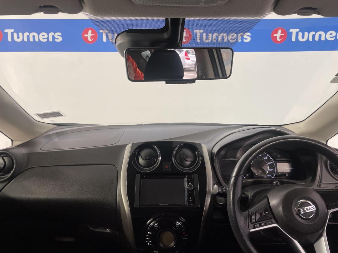 Photo '17' of Nissan Note