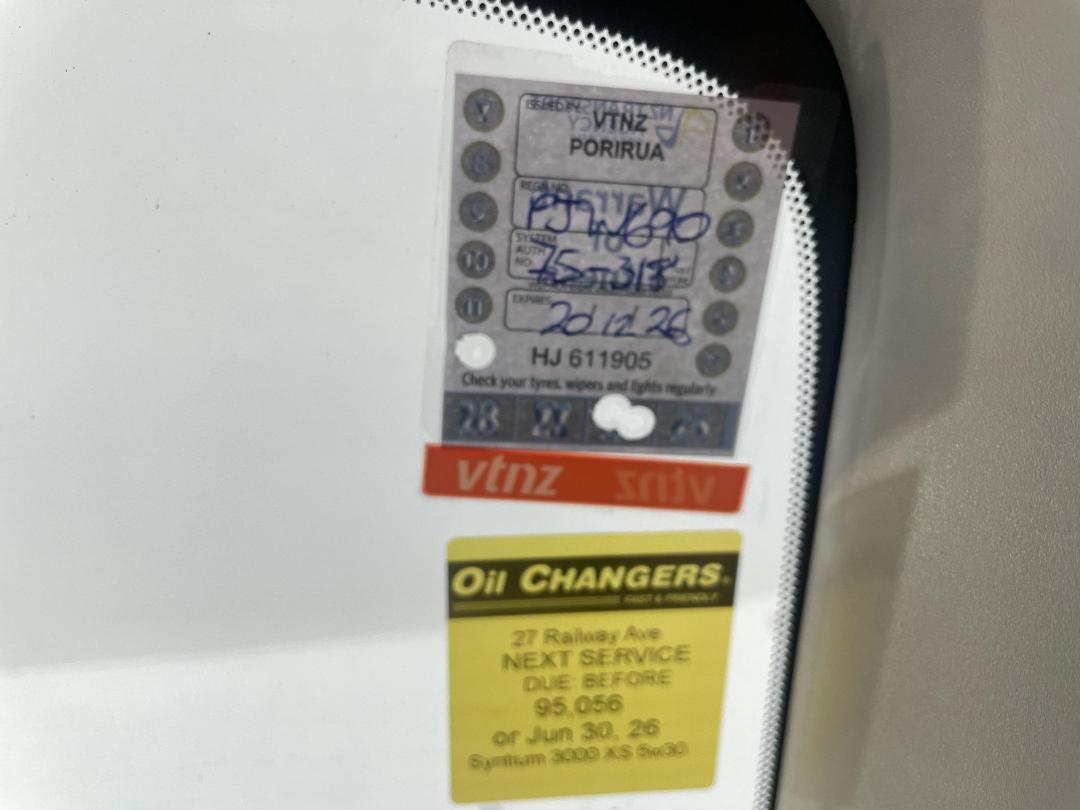 Photo '35' of Nissan Note