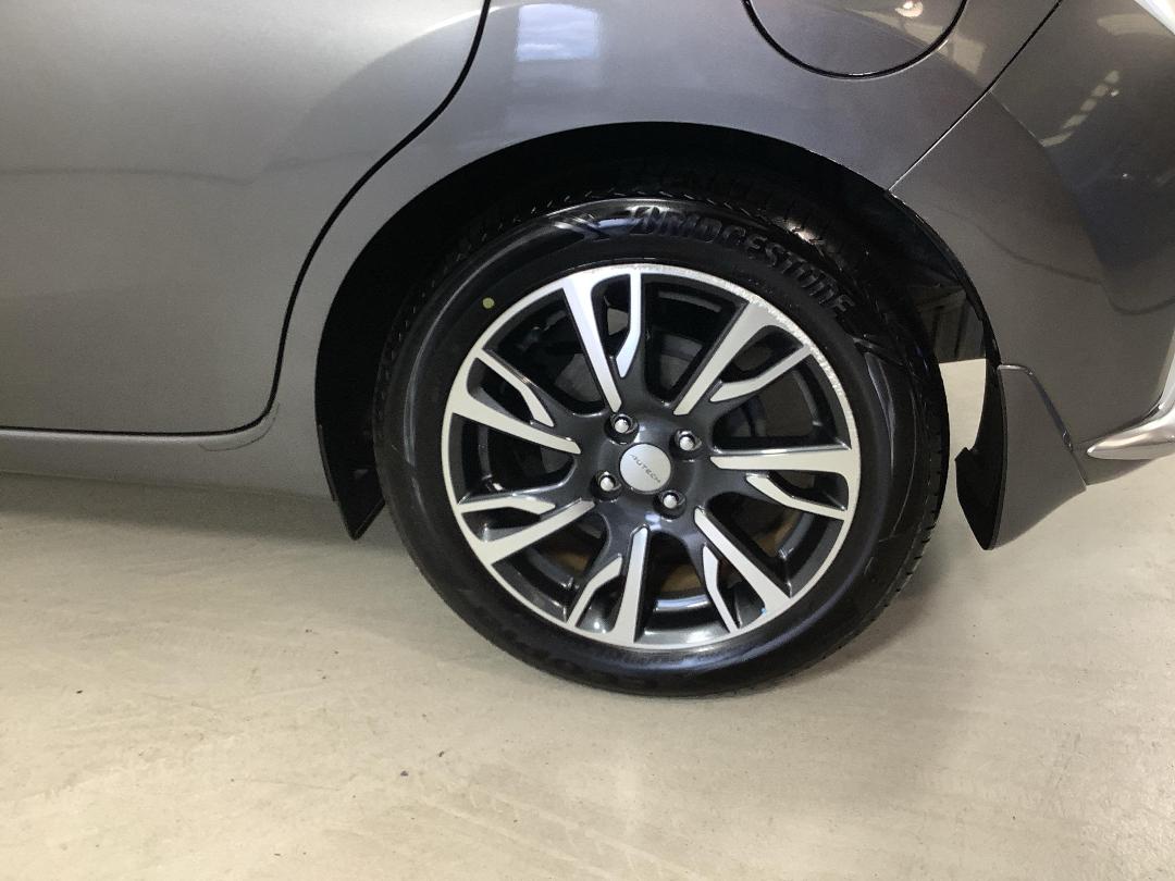 Photo '11' of Nissan Note