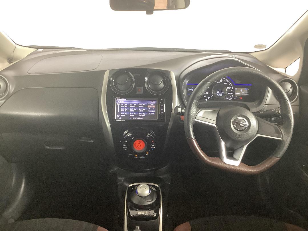 Photo '17' of Nissan Note