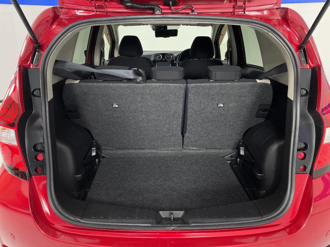 Photo '14' of Nissan Note