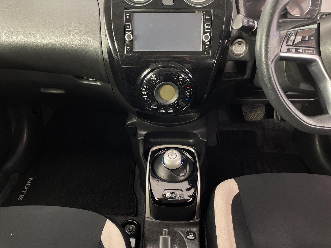 Photo '18' of Nissan Note