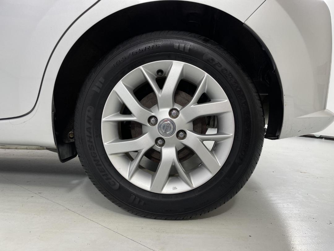 Photo '11' of Nissan Note