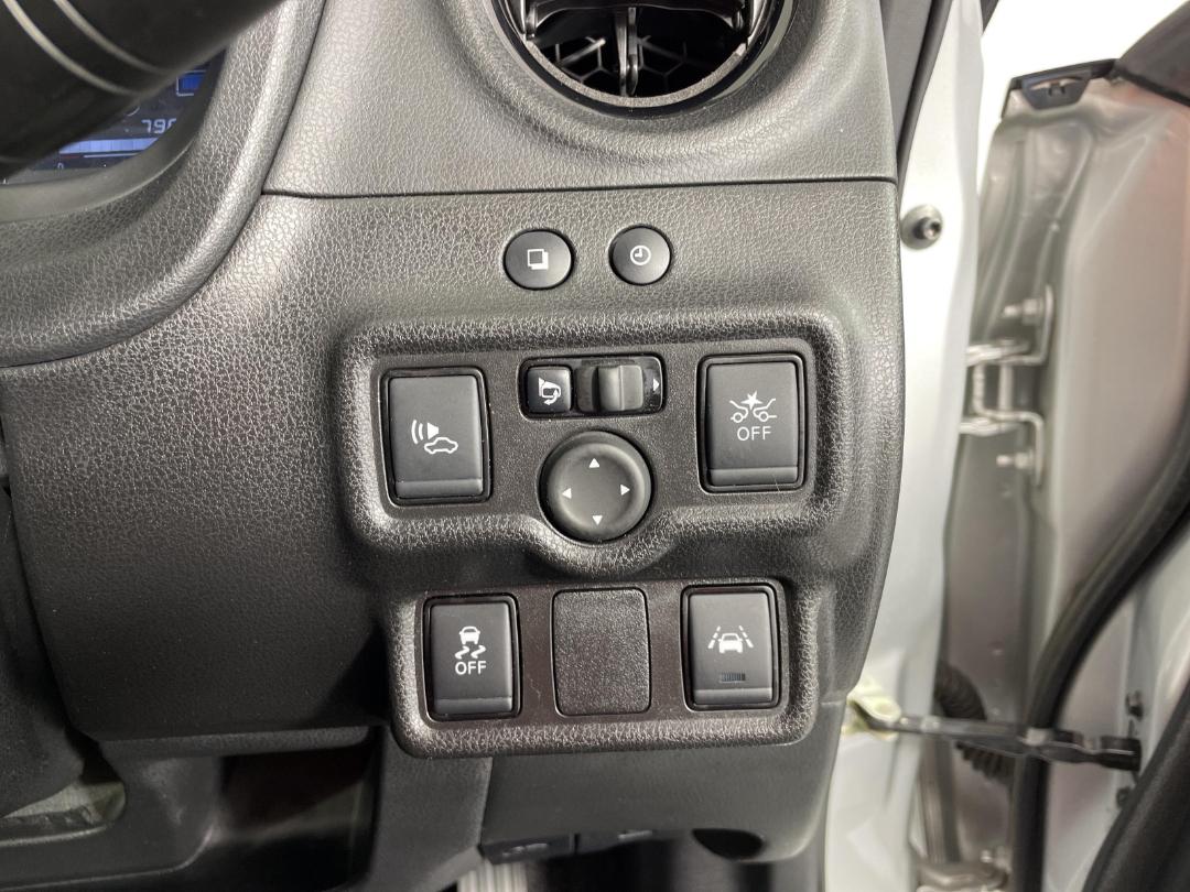 Photo '24' of Nissan Note